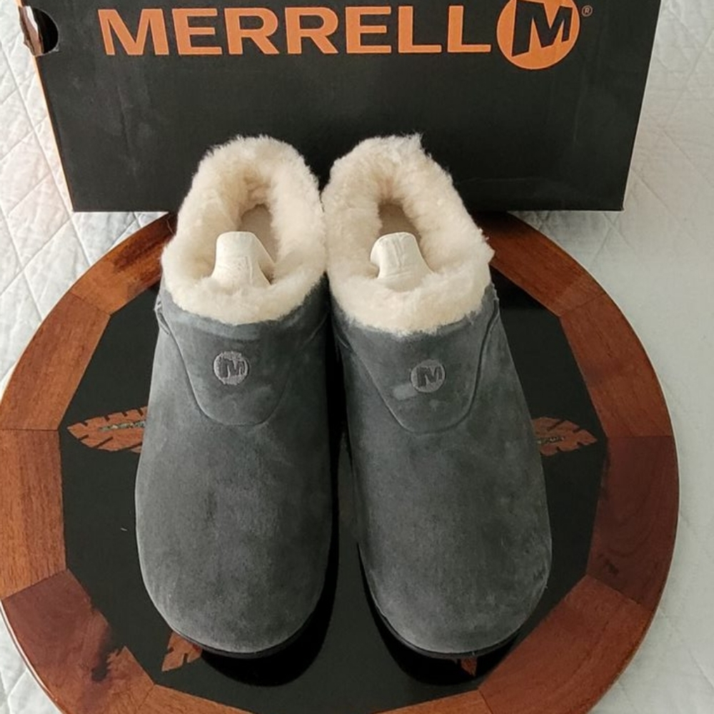 NIB Merrell Ice fleece clogs, in grey suede, sz 9